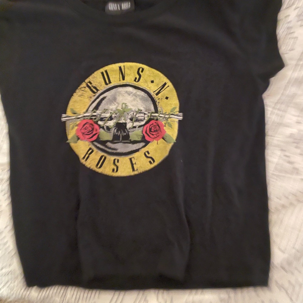 GUNS AND ROSES TSHIRT- VINTAGE - Picture 2 of 3